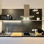 Апартаменты Palladium Cozy Close To Downtown And Exibition Center Виченца
