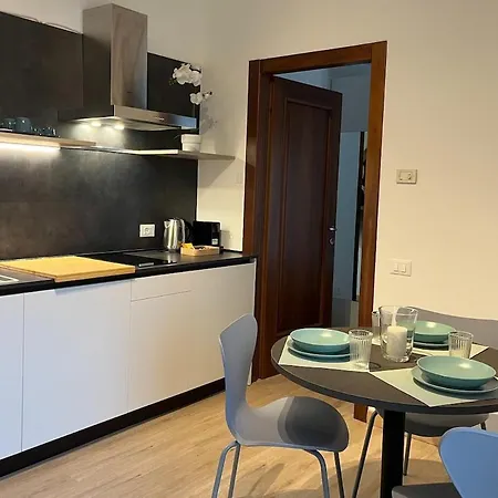 Palladium Cozy Close To Downtown And Exibition Center Apartment