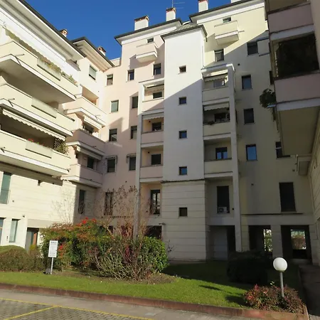 Palladium Cozy Close To Downtown And Exibition Center *