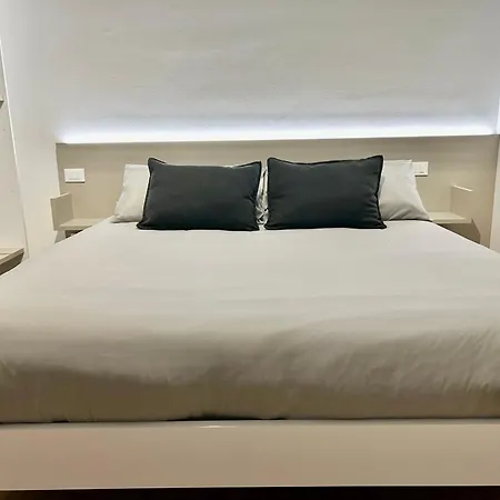 Palladium Cozy Close To Downtown And Exibition Center Апартаменты *